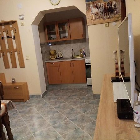 Apartments Vanja Skara Biograd Biograd Na Moru Quarto foto